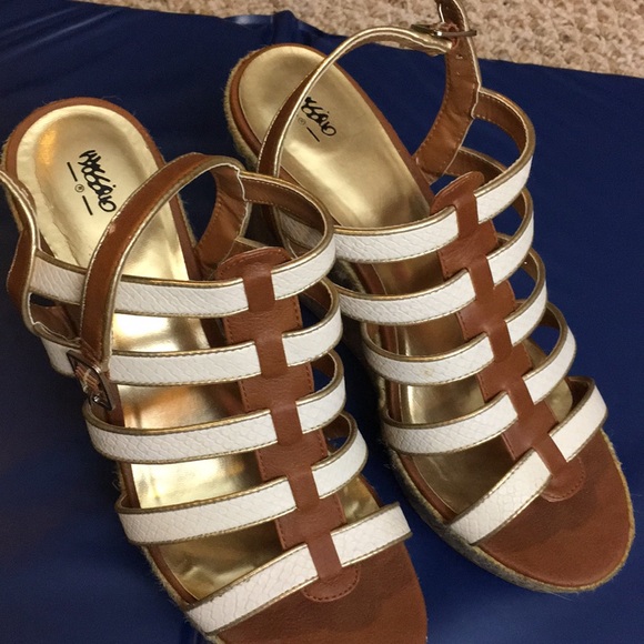 Dress sandals - Picture 2 of 3